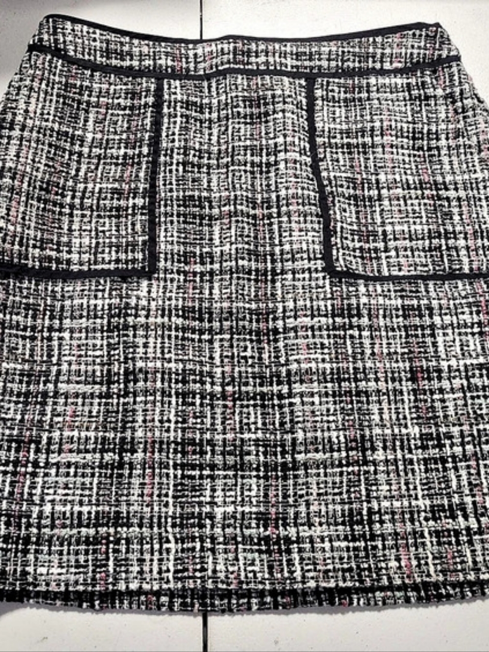 LOFT Plaid Mini Skirt Black & White Size 4 Like New